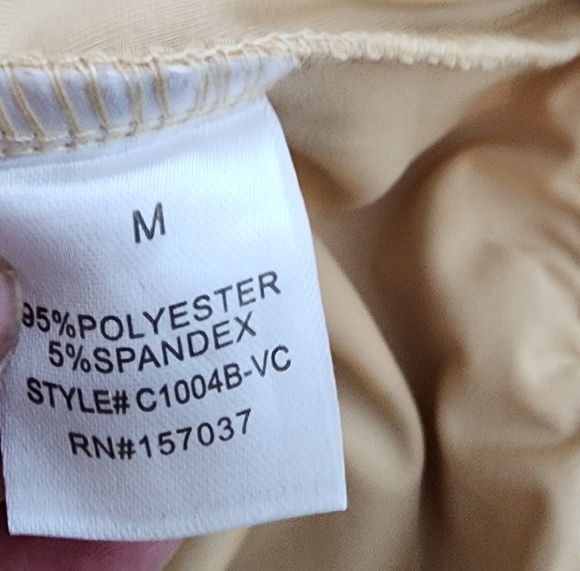 ET CLET BODYSUIT IN TAN CREW NECK WITH SHOULDER PADS NWOT SIZE MEDIUM - Picture 4 of 12